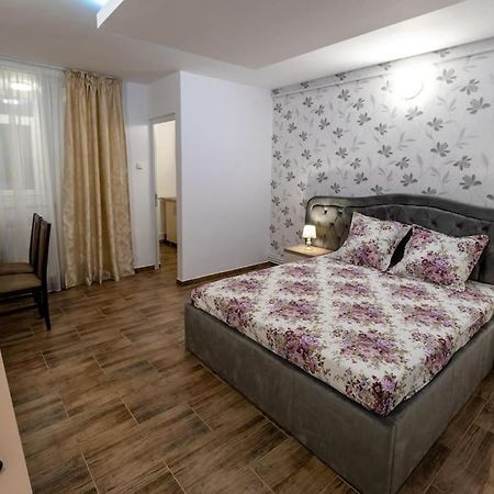 Luxury Radox Apartment Park 1 Bz Buzău Exteriör bild