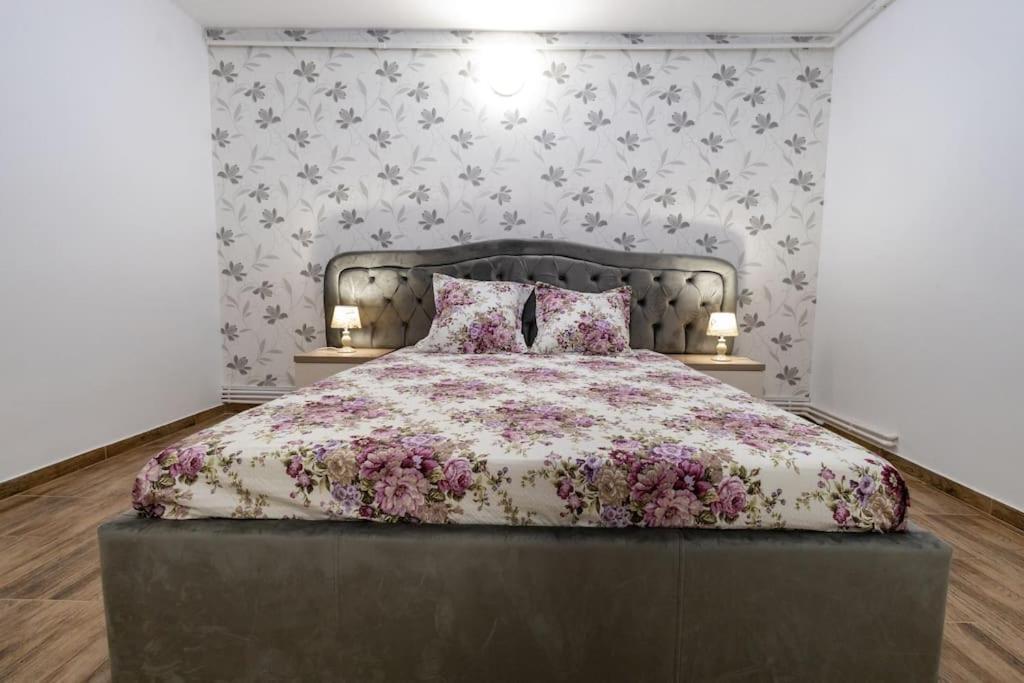 Luxury Radox Apartment Park 1 Bz Buzău Exteriör bild